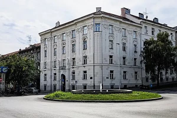 Britanski trg photo 1