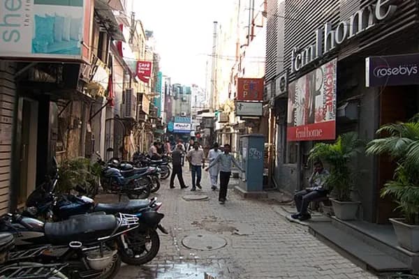 Khan Market photo 2