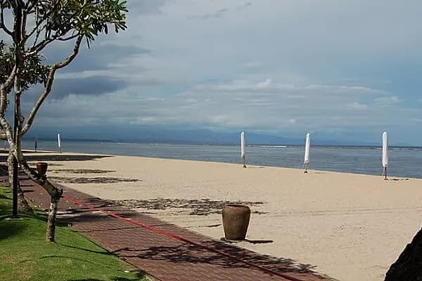 Sanur photo 1