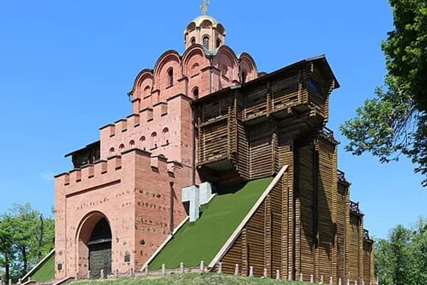 Shevchenkivskyi photo 4