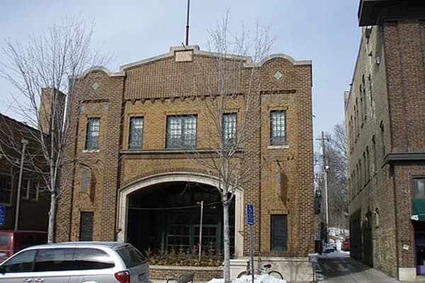 Linden Hills photo 3