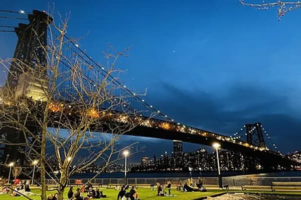 Williamsburg photo 1